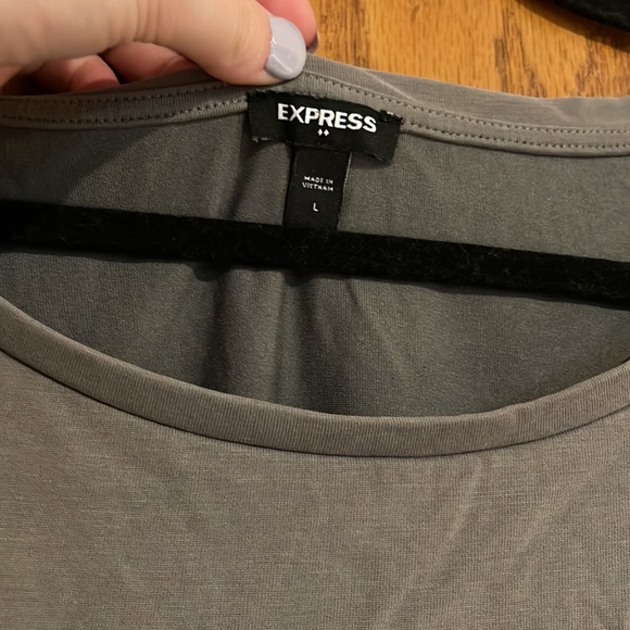 Express Tee - Picture 4 of 5